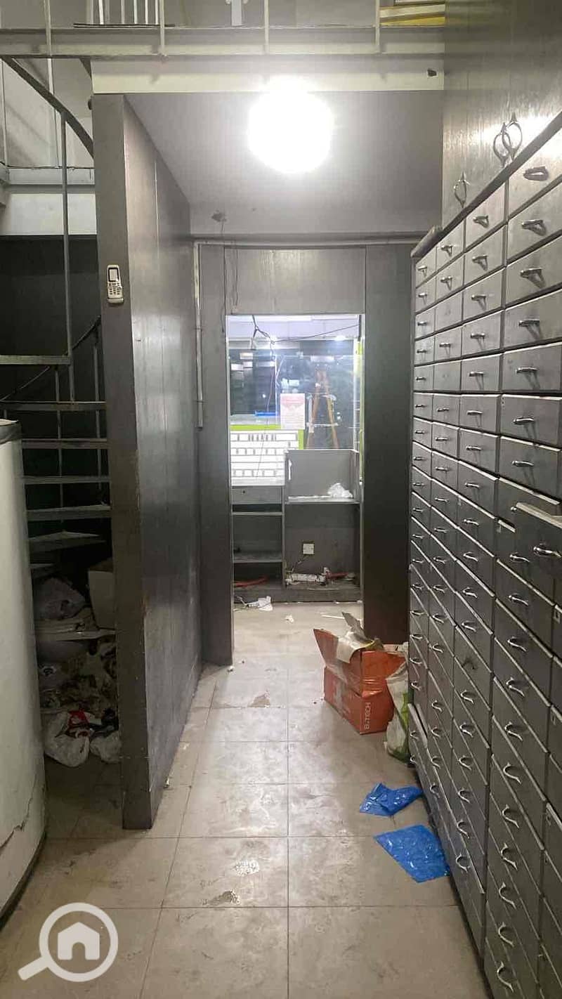 4 bb829618-a4c4-4038-a5ee-232a6124f7f0. jpg