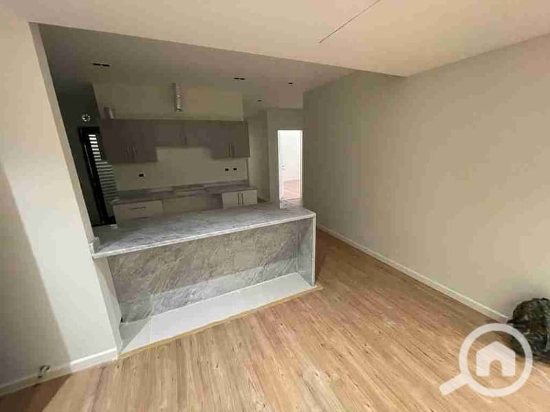 1000421308. jpg 1000421308. jpg