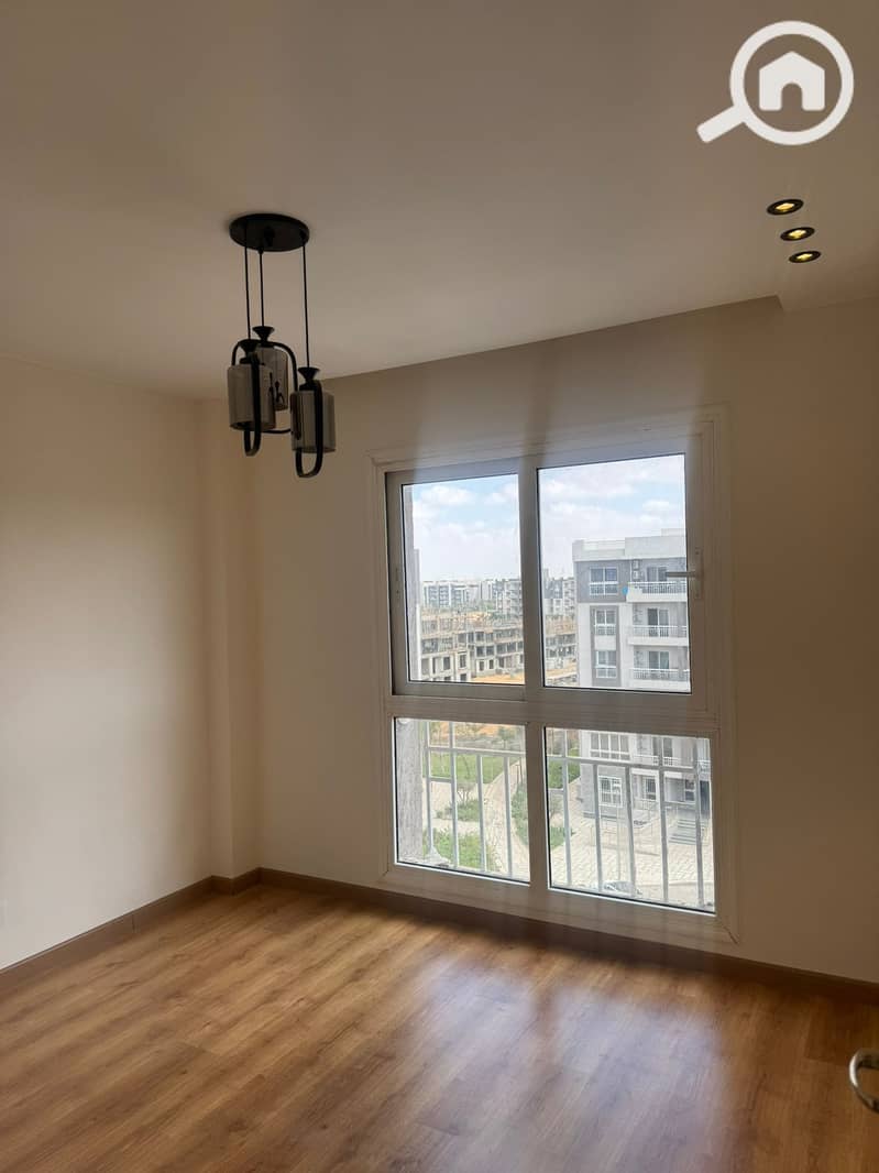 4 WhatsApp Image 2025-11-04 at 10.25. 41 PM (2). jpeg