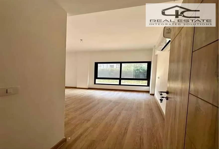 3 5948904-14c9co. png