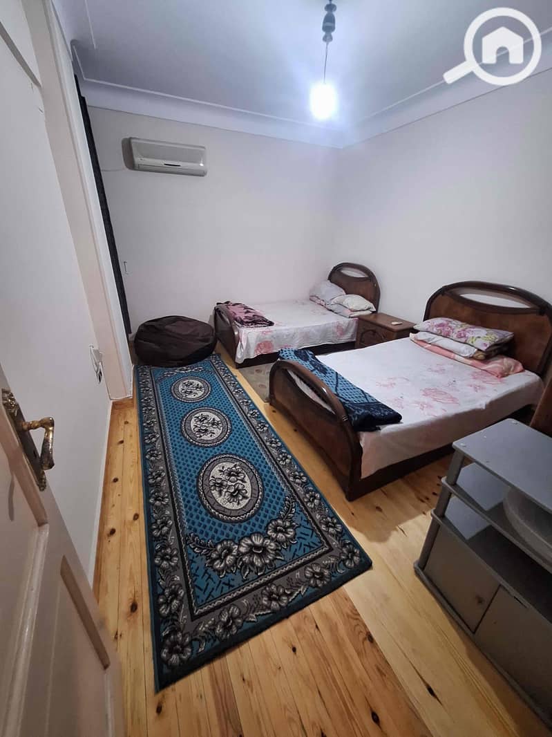 6 40d2c8d9-561b-43d3-aaf4-5a4abb00c28c. jpg