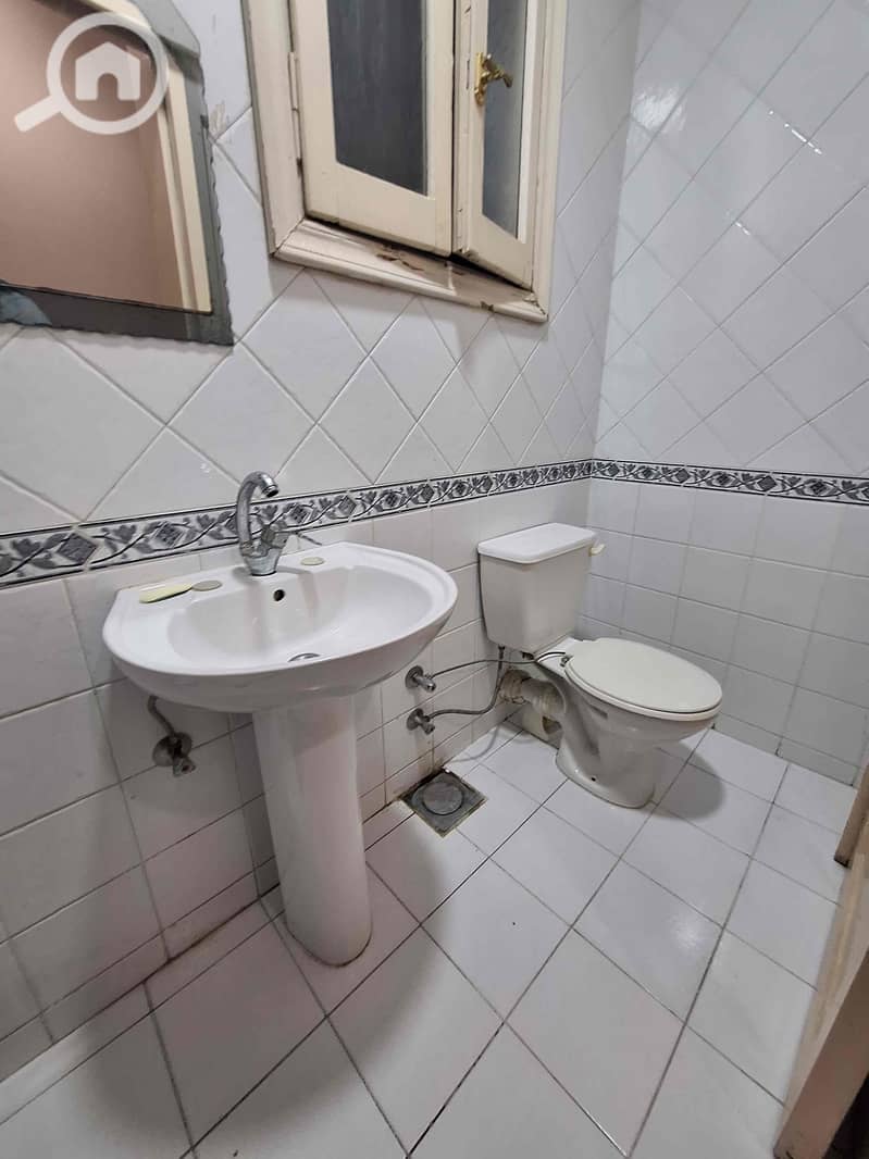 11 9a1e32ea-7e9c-4062-a09f-89ecc21cb3d8. jpg