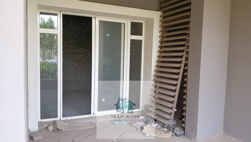 5 8955b6b6-4778-47ed-bb34-7d451f8404bc. jpg