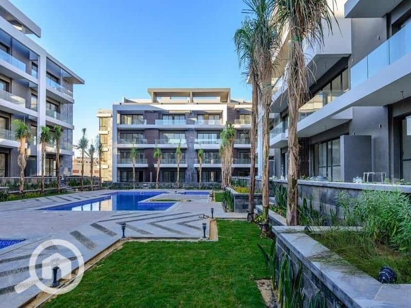 8 4479978-0bd18o. jpg