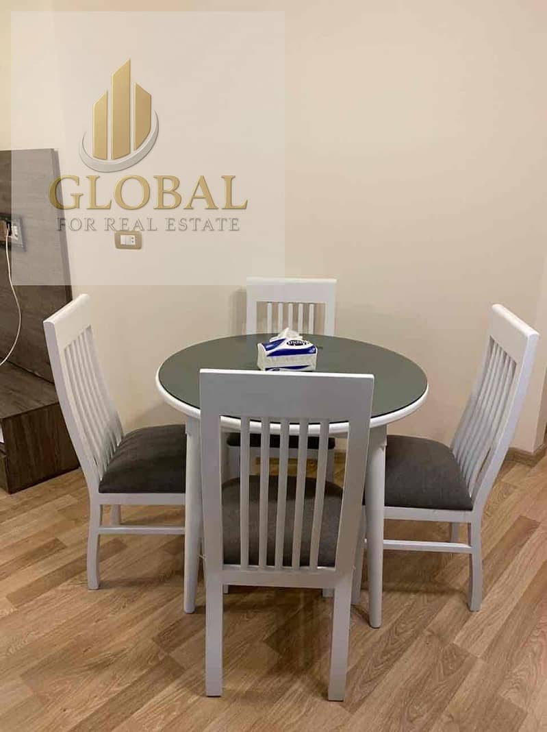 7 747e5745-dada-49e8-b9ad-20802d657c5b. jpg