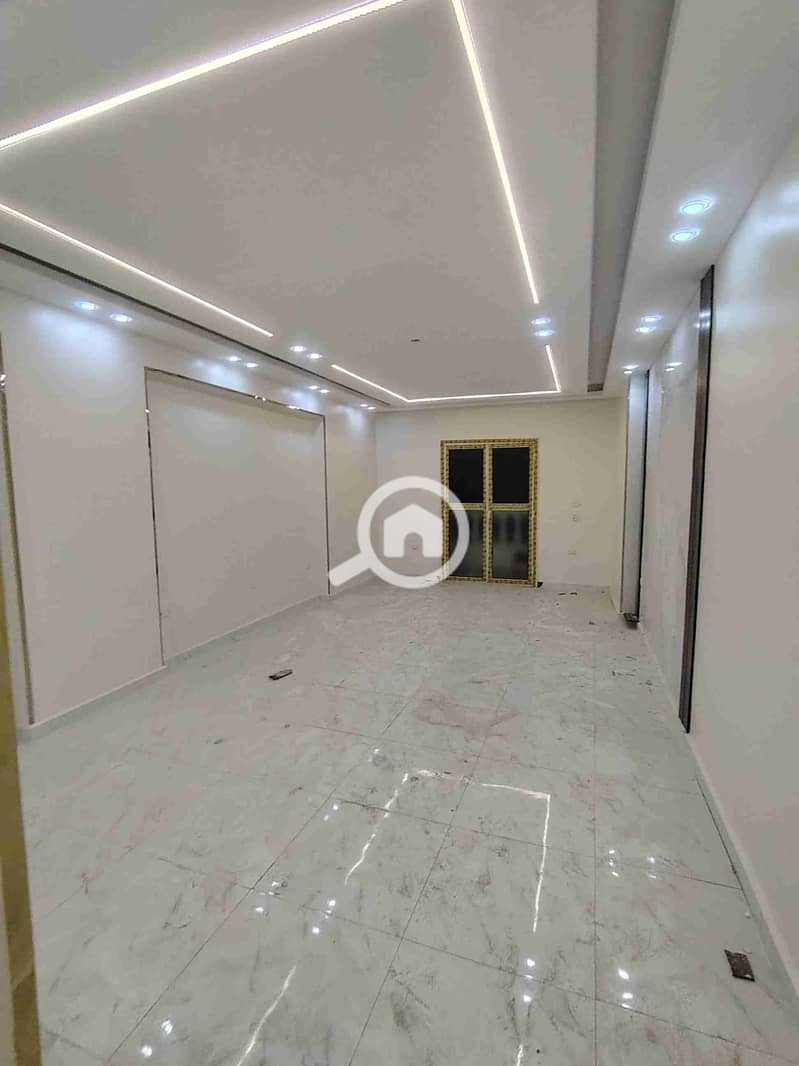 1000424326. jpg 1000424326. jpg