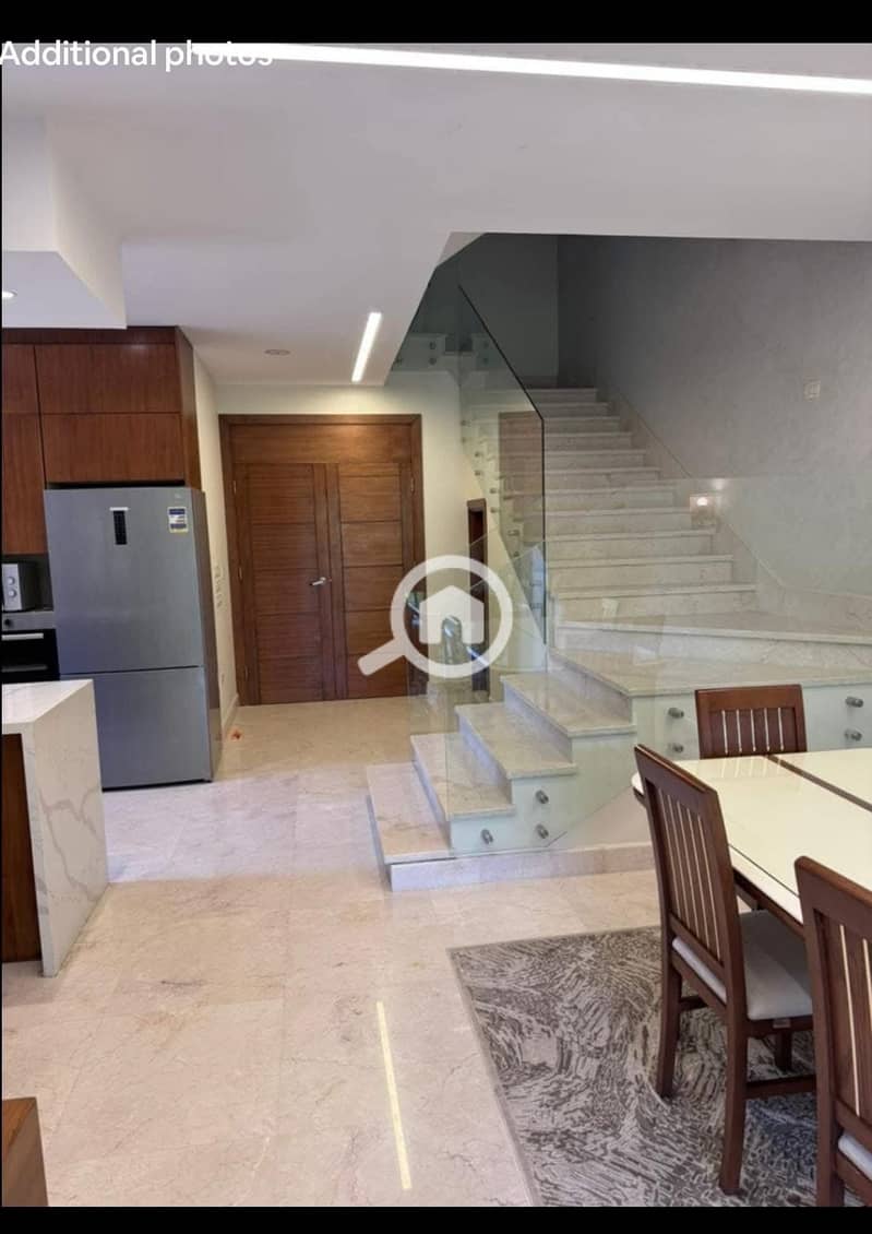 5 FB_IMG_1762284453092. jpg