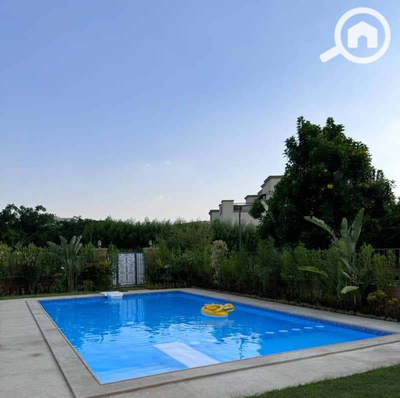 6 FB_IMG_1762284468505. jpg