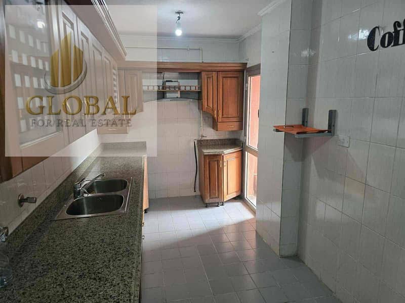 2 3cecb19d-e50c-4e81-8151-39d2a33ffaba. jpg