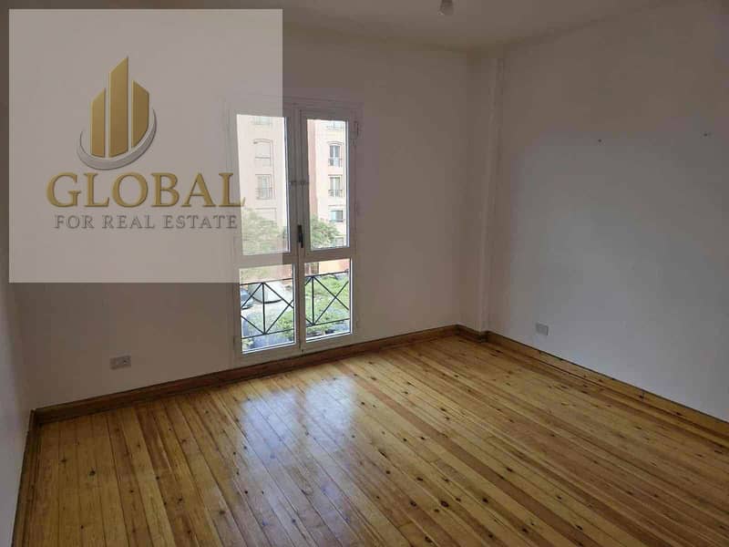 4 fa869940-605b-4f79-a0cf-f9d77a9f9a26. jpg