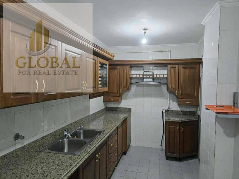 10 32ac6b3b-eba5-4f0e-9529-8f172430389e. jpg