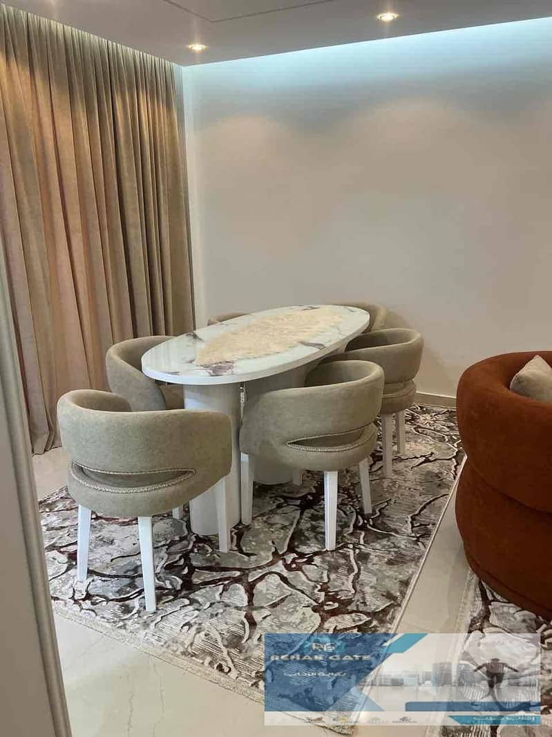 4 a15aa666-777b-4133-88d0-b9aabe7926da. jpg