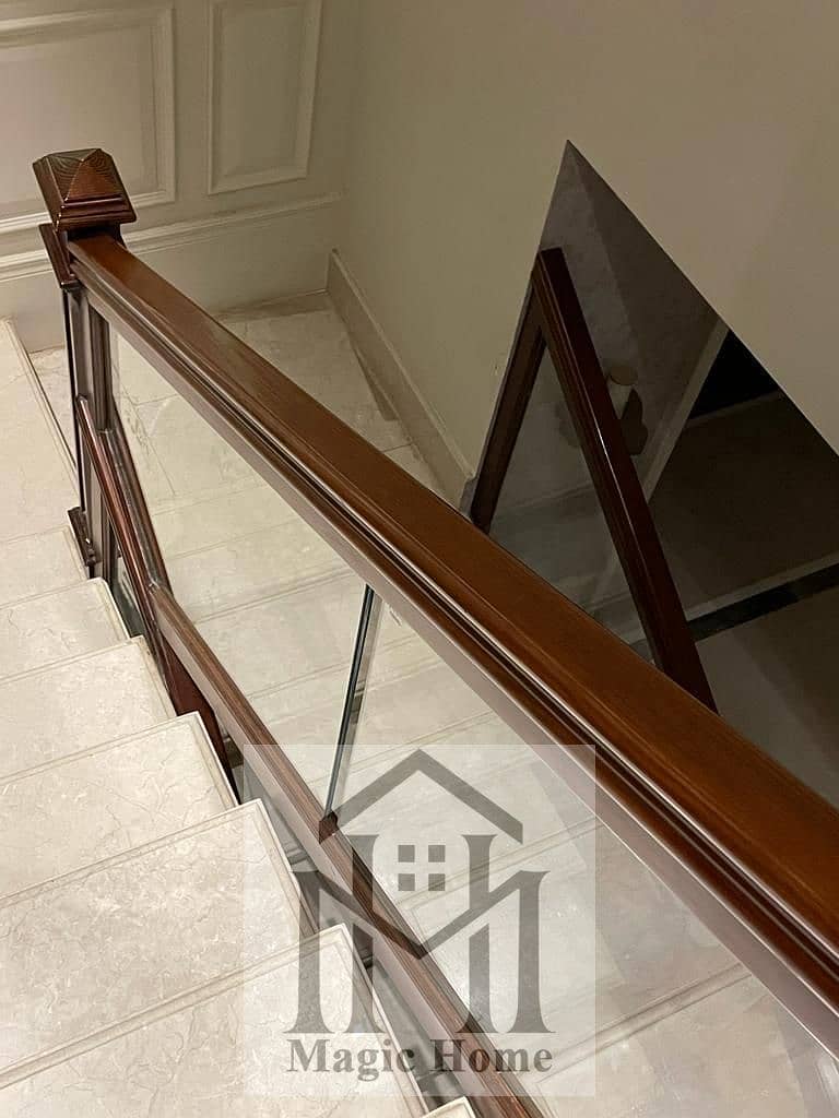 5 8eec27f2-b57a-4031-a0e7-8fb733ebb628. jpg