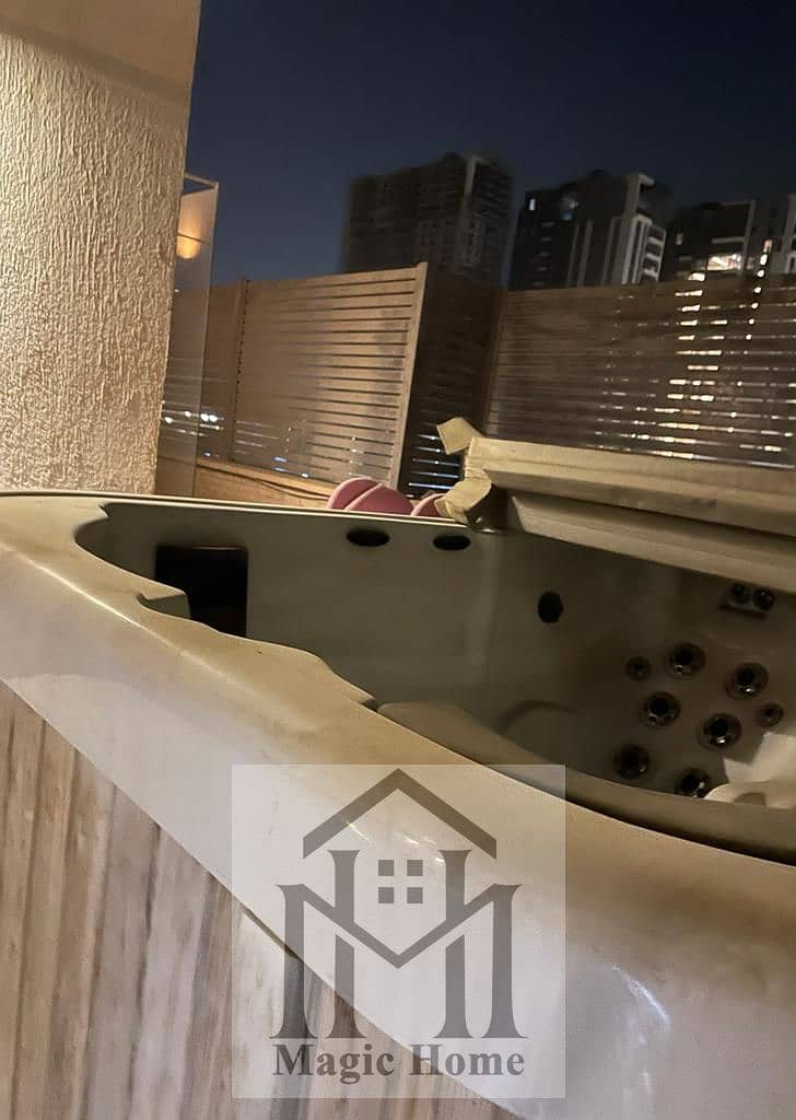 8 cf8b8549-e6cf-46ec-ae3d-2e8356d20499. jpg