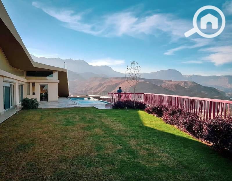 14 569216903_4012096892375680_6178648143194111360_n. jpg