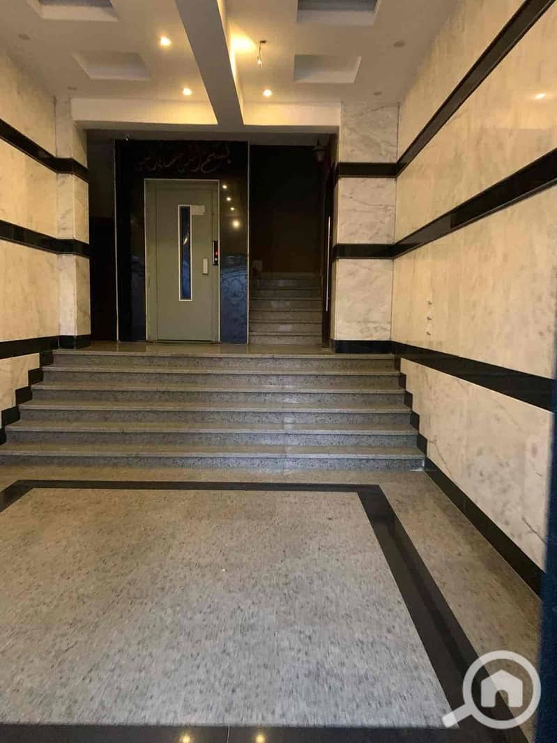 5 4fc00bde-e735-4700-9ef3-71a87e8f1081. jpg