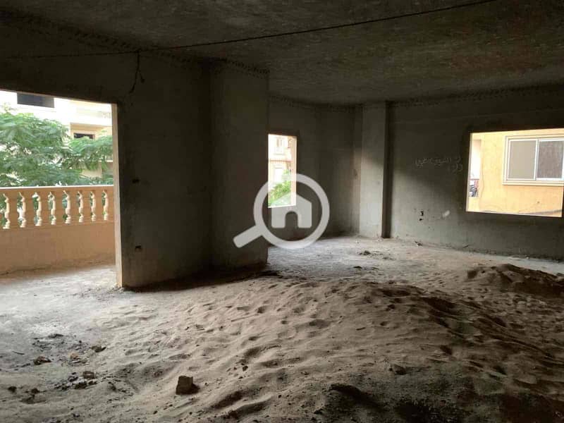 11 372aa106-bd69-4849-a268-5a0425f7e273. jpg