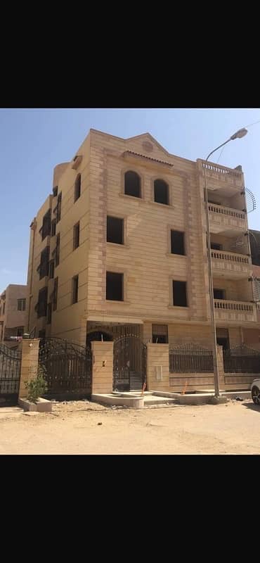 بيع عقار سكنى فى العبور بيع عقار سكنى فى العبور