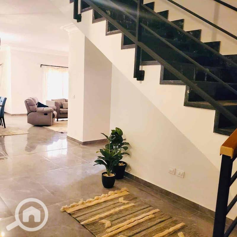 11 e443434b-7638-459e-bfa8-c7451e07bac1. jpg