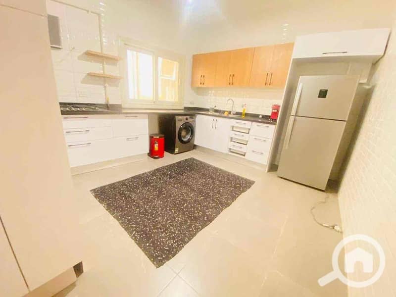 12 697bc26a-6b1b-4401-9ebc-a057380949d2. jpg