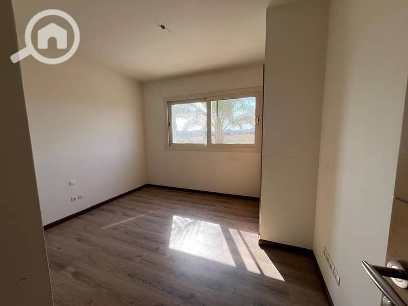 5 fc58108e-2edc-4274-878a-d229f77fa6f5. jpg