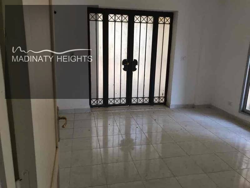 8 8db54f0f-468f-49da-8568-595eee7c4306. jpg