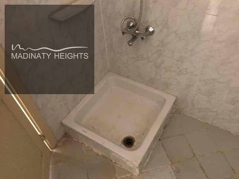 11 9f99dec6-b318-463f-ad7b-4b5cd52414b4. jpg