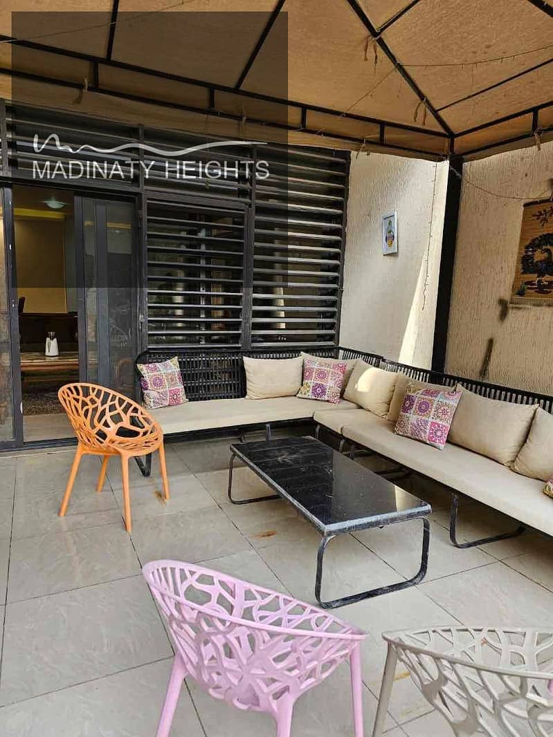 3 e4a4c3df-f784-4f17-9095-ef0c5ec655c5. jpg