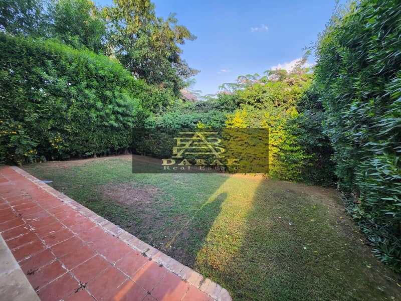 6 1685e9e6-4d2c-4f24-a307-3bfe6b8425bc. jpeg