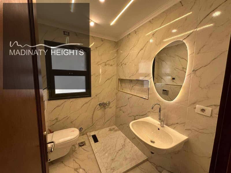 7 8f2397bf-259d-4e68-9d62-ab36ca7c8c70. jpg