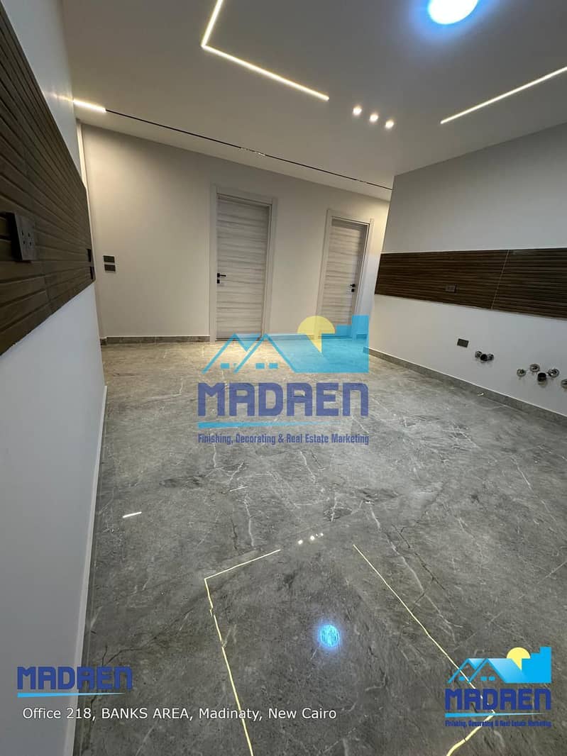 10 9947eb0a-397a-47ff-9164-c73cf31dca02. jpg