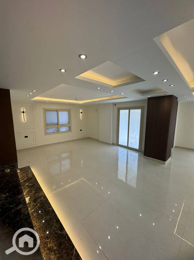 3 WhatsApp Image 2025-10-14 at 12.04. 12_39778116. jpg