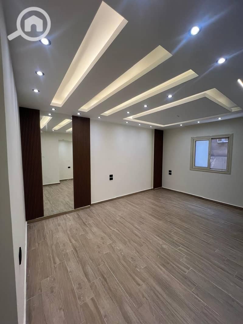 17 WhatsApp Image 2025-10-16 at 15.46. 37_c94a2d5a. jpg