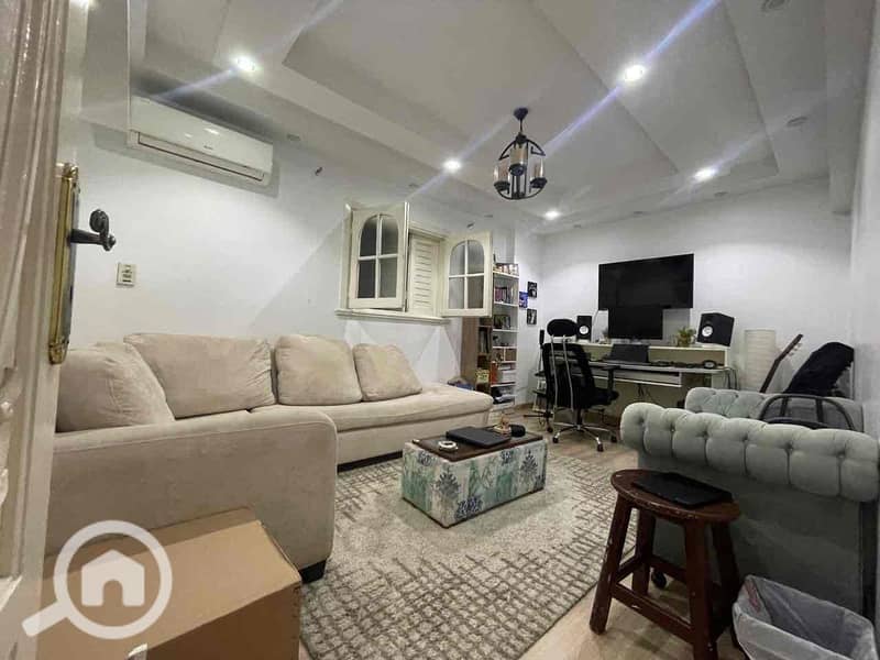 2 962c6218-ee61-4404-a995-f9afc7c5bf29. jpg