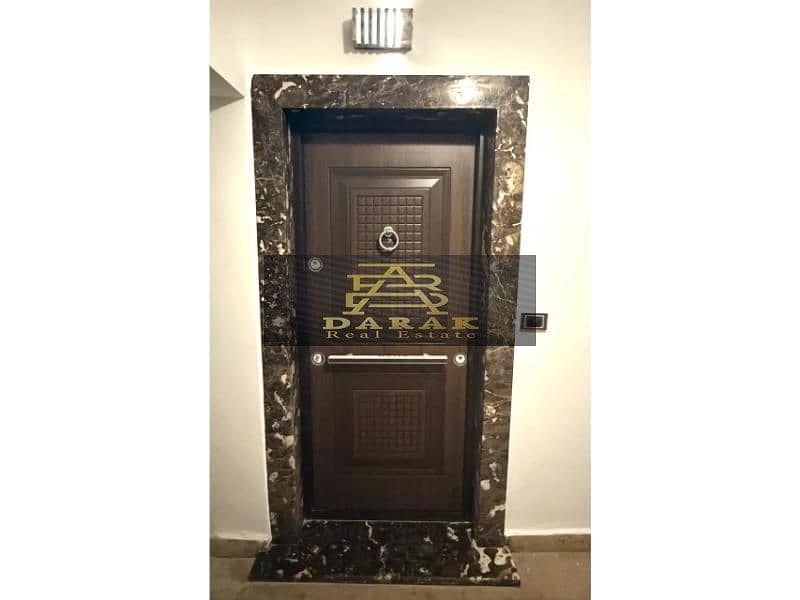 4 e574285a-f03d-4992-9f63-9b859f48f412. jpg