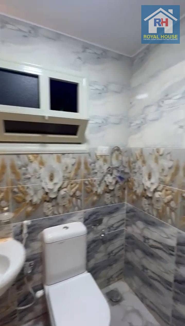 9 8c488ab8-36e9-45b4-9acc-242907bcab07. jpeg