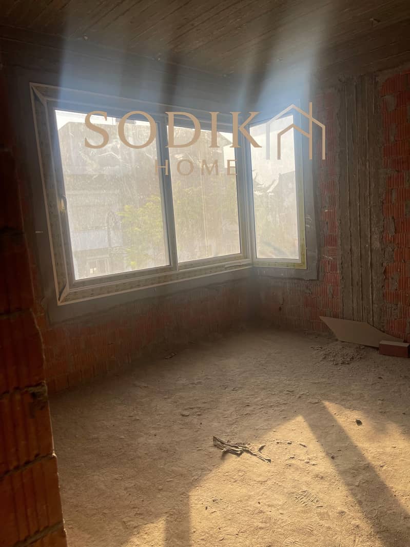 12 WhatsApp Image 2025-06-17 at 11.00. 29 PM (1). jpeg