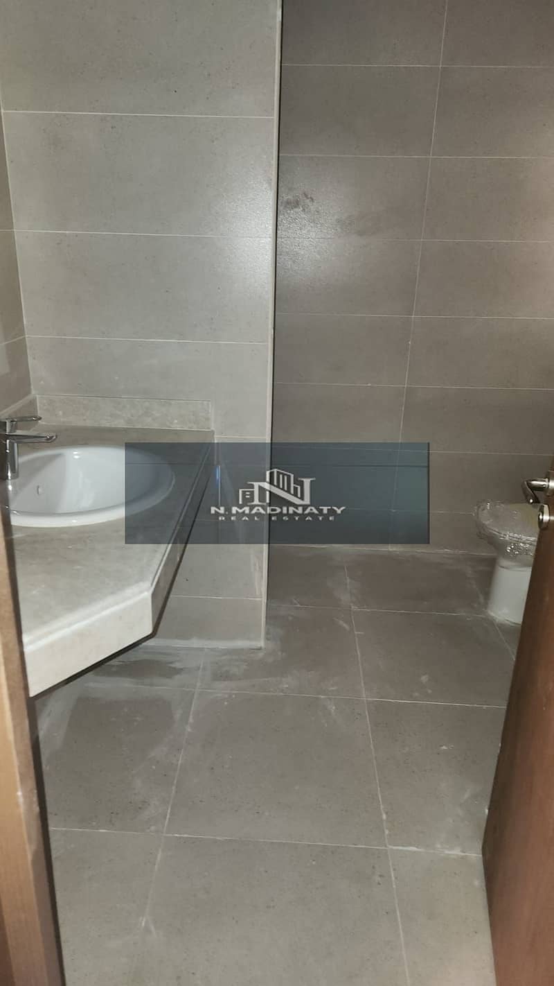 5 feee6f8d-07fc-4d42-9f68-5817c1acefd2. jpg