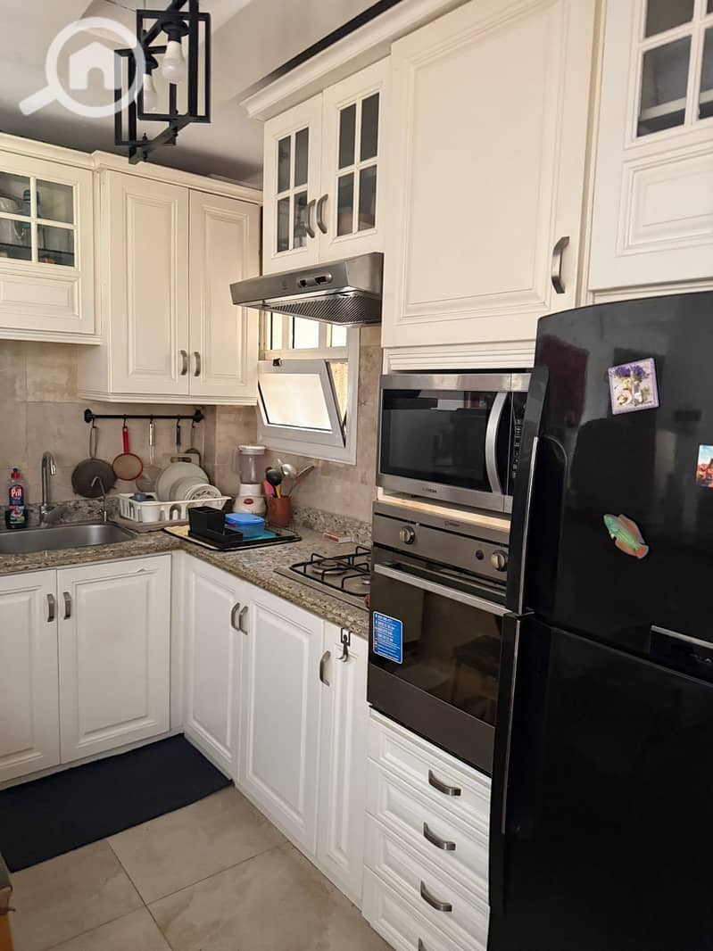 7 b7870f73-23a3-49bb-be0a-5a3f6aac3453. jpeg