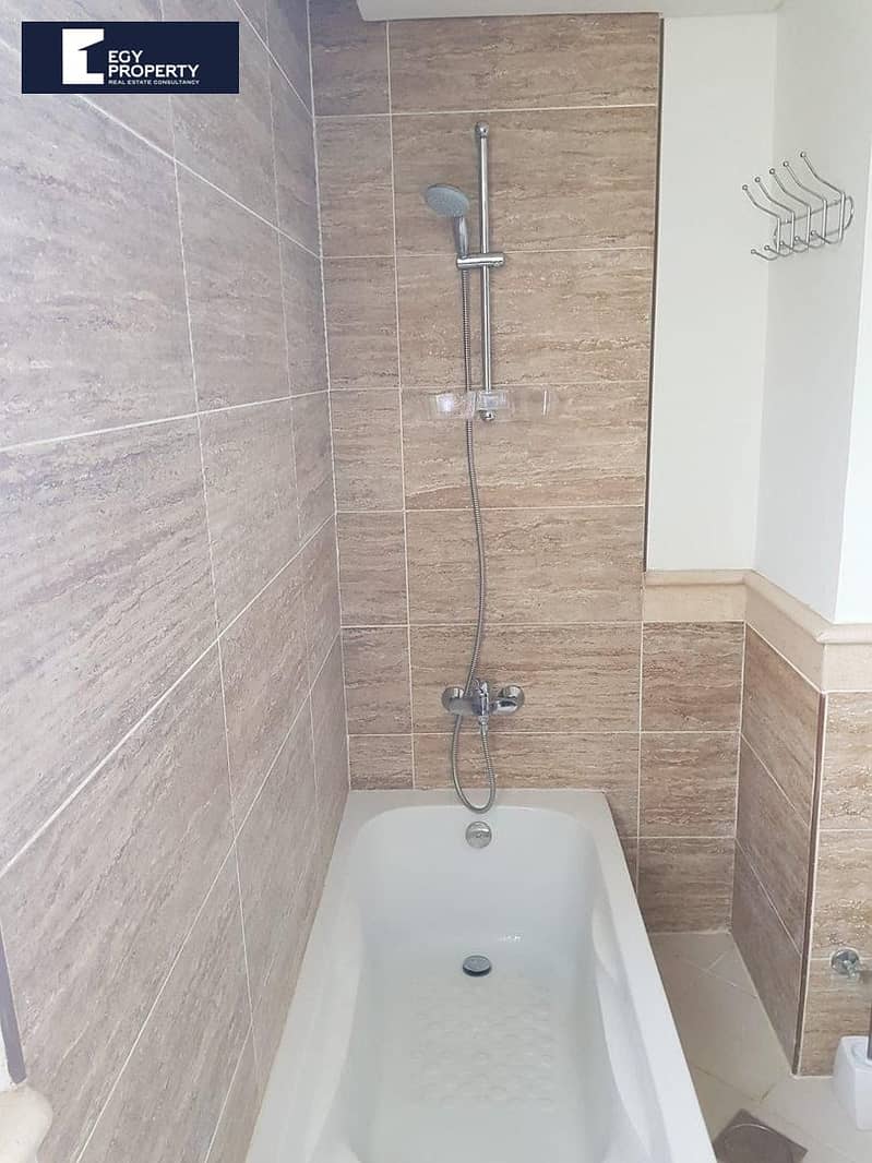 10 _files_bcb5a597-0dfc-43a4-b296-865acbfb810e_11_11zon. jpg