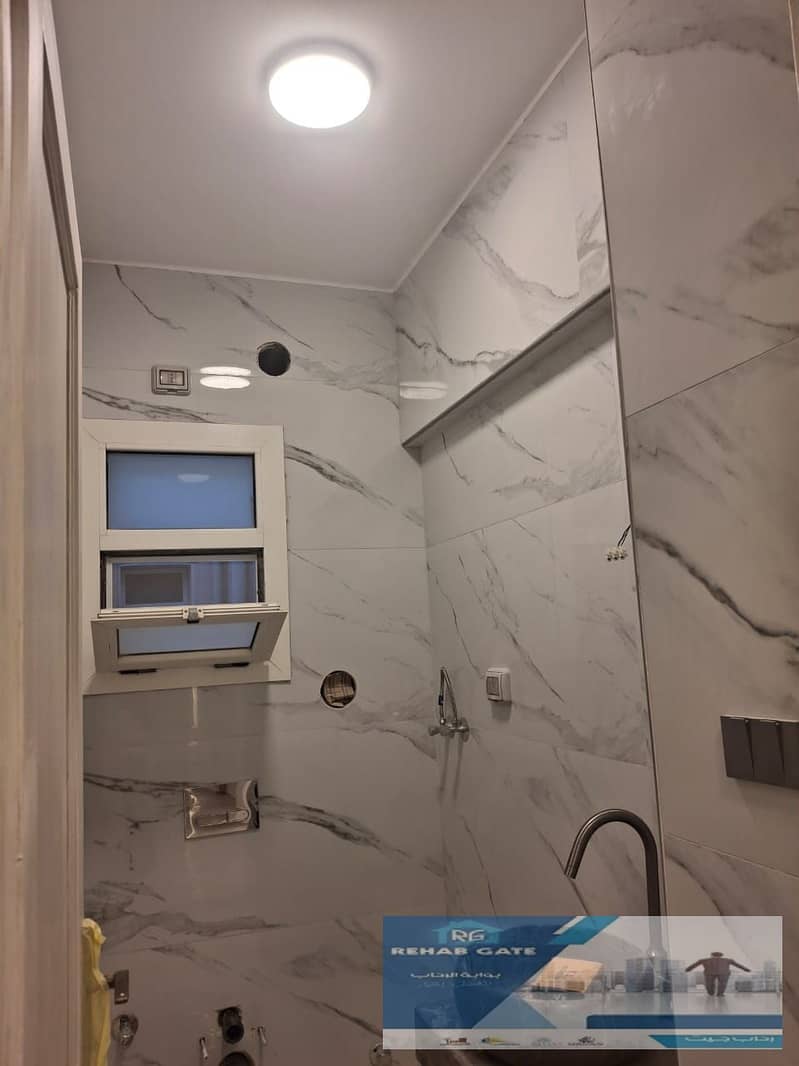 6 68d4602d-1041-4923-a5c6-f0c3d8871b70. jpg