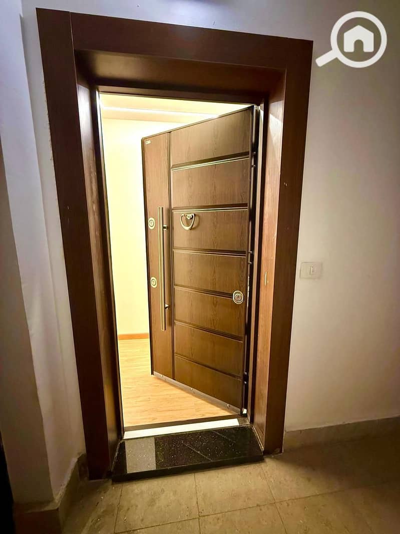 6 93ebd3b9-4c0d-44bd-87da-7a3b7a75287e. jpg