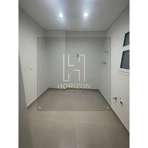 4 WhatsApp Image 2025-11-05 at 11.46. 25 AM (1). jpg