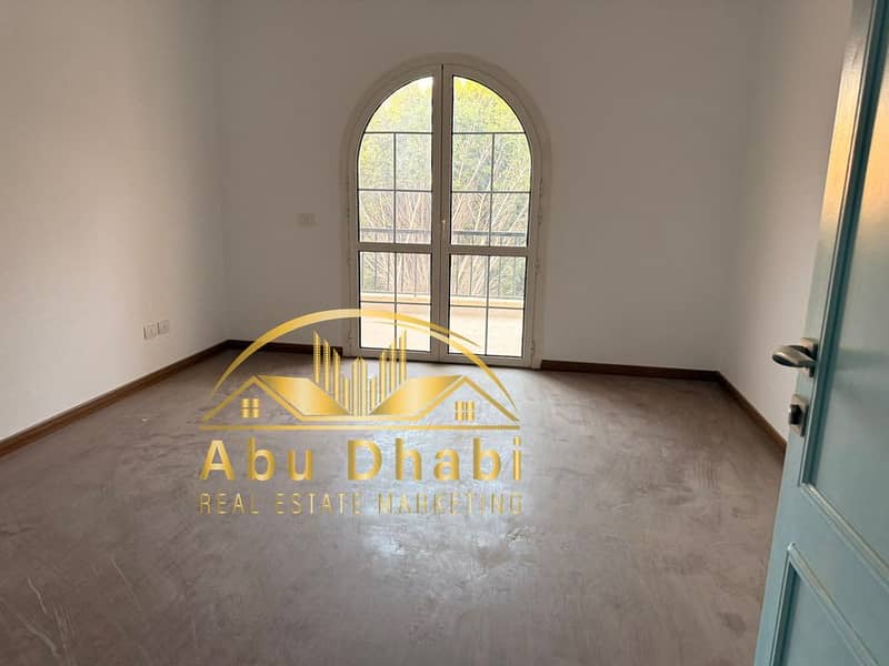 9 571228428_811798391597059_3546544172893861779_n. jpg