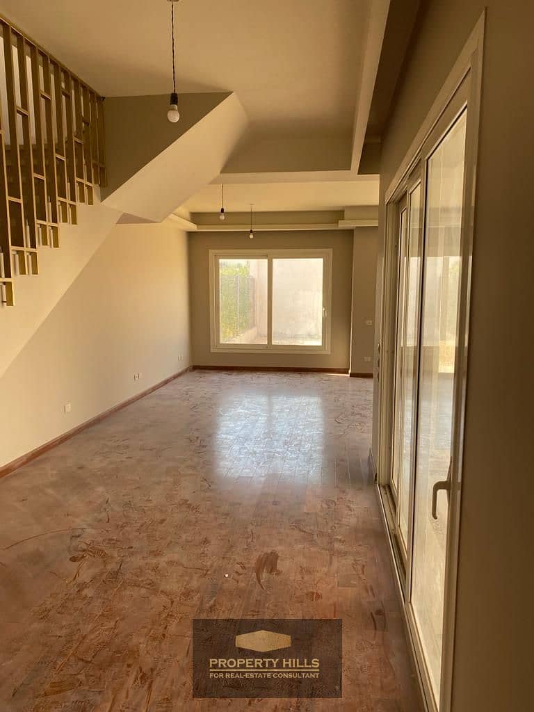 6 4cea01fd-312d-4a11-8fa6-d79aefbbd689. jpg