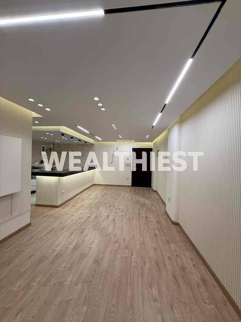 4 7c0e1ff1-de33-447c-81da-ee219519e4f6. jpg