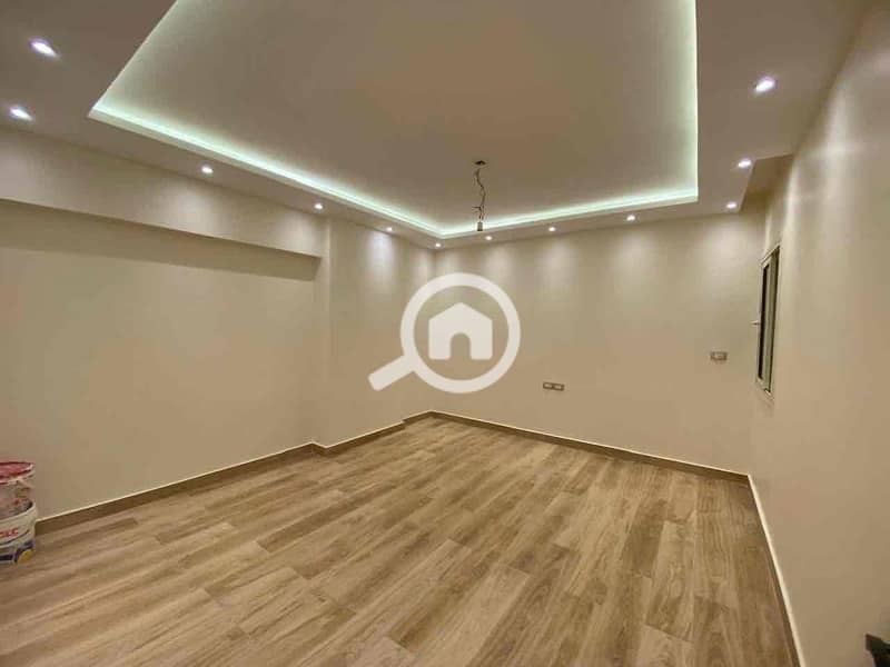 4 1ca4d923-a35a-45c3-9ed8-b0ec0a56b515. jpg