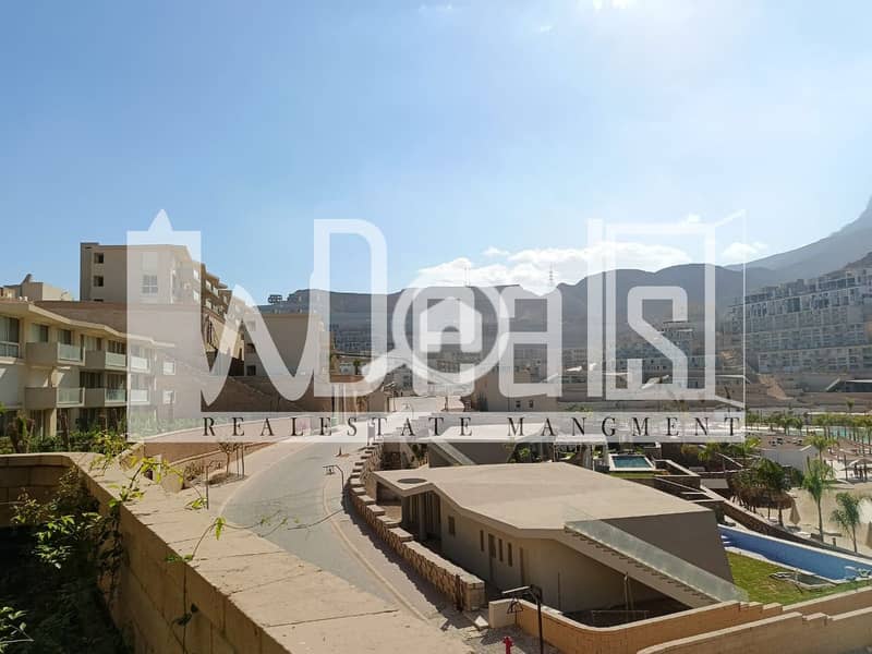 4 WhatsApp-Image-2025-11-04-at-14.39. 55-(2). jpg