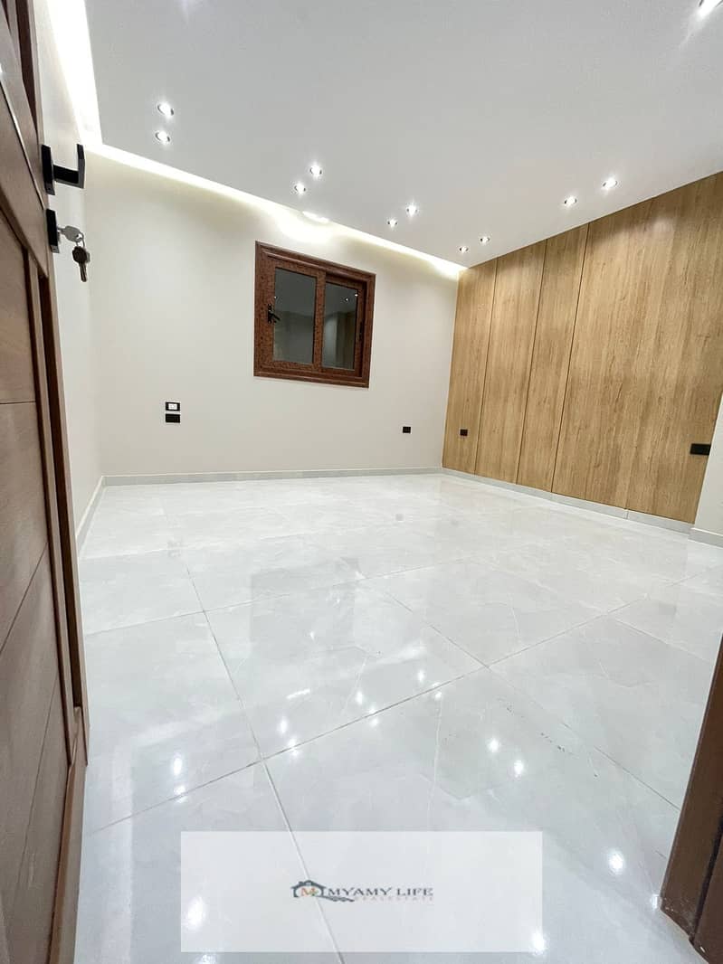 7 WhatsApp Image 2025-11-04 at 8.16. 27 PM (2). jpeg