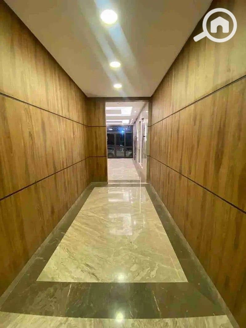 3 32749016-800x600. jpg